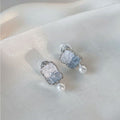 Classic Pearl Earring with Timeless Appeal