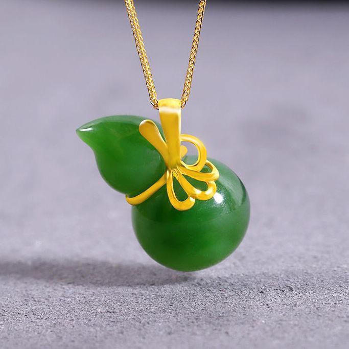 Elegant Gold Necklace for Every Occasion
