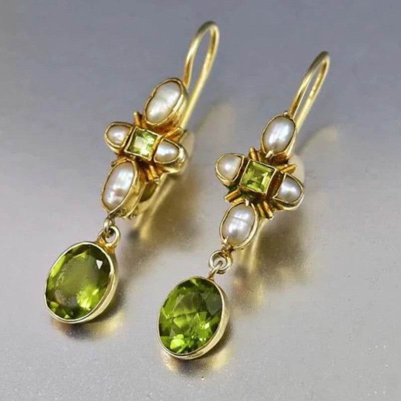 Classic Pearl Earring with Timeless Appeal