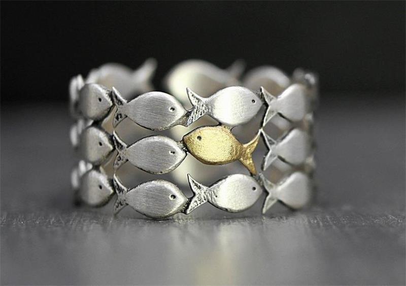 Stunning Gold Ring for Daily Wear