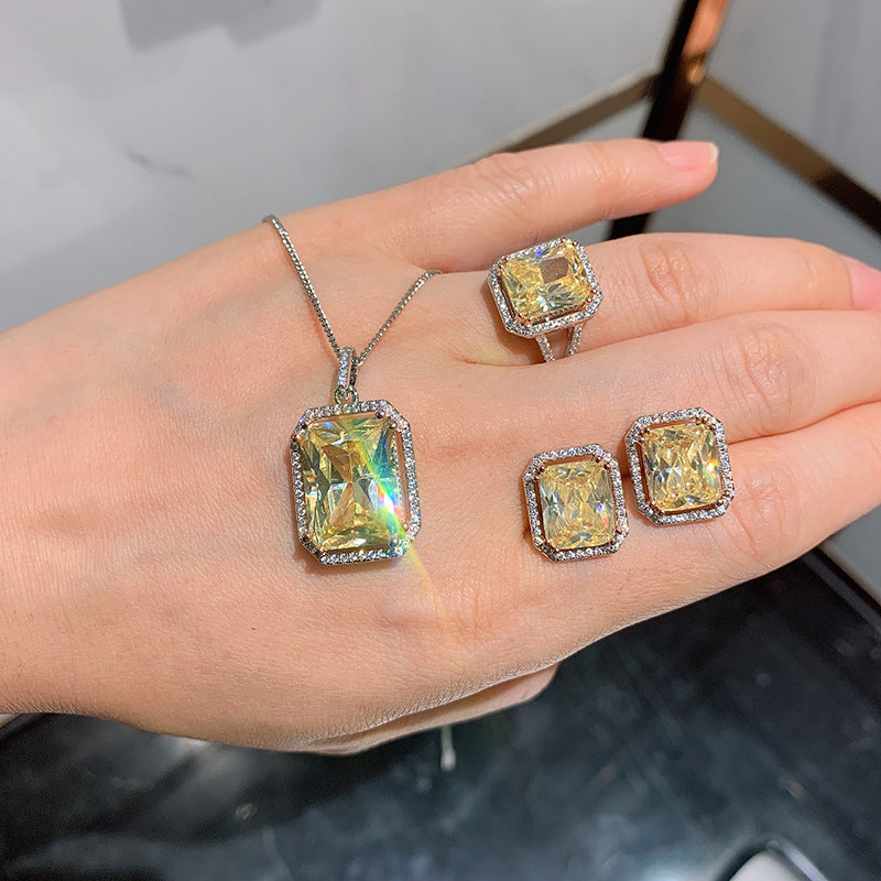 Beautiful Set with Unique Style