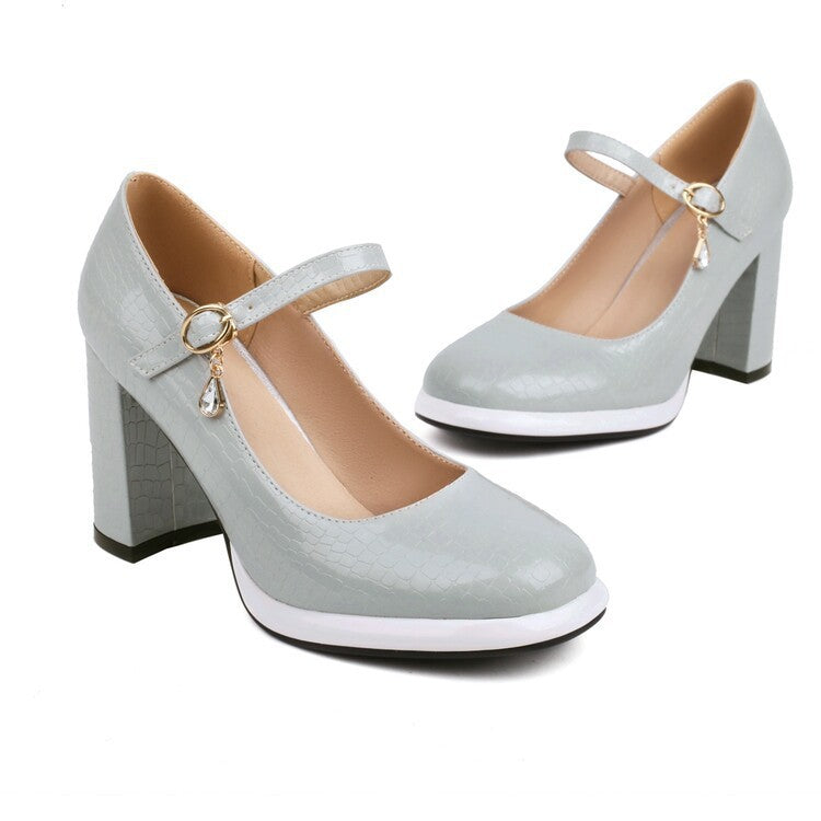Chic Orthopedic Shoes with Unique Design