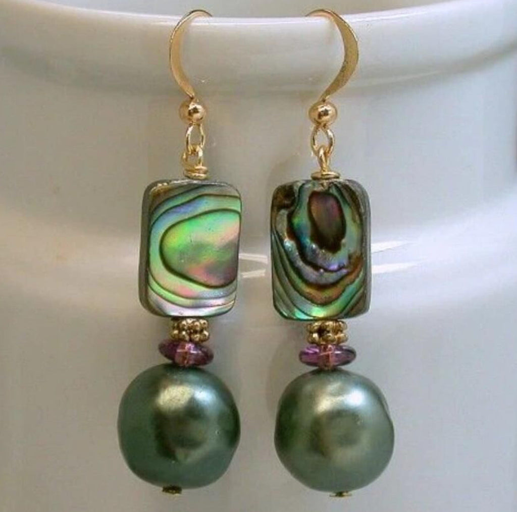Romantic Pearl Earring for Special Moments