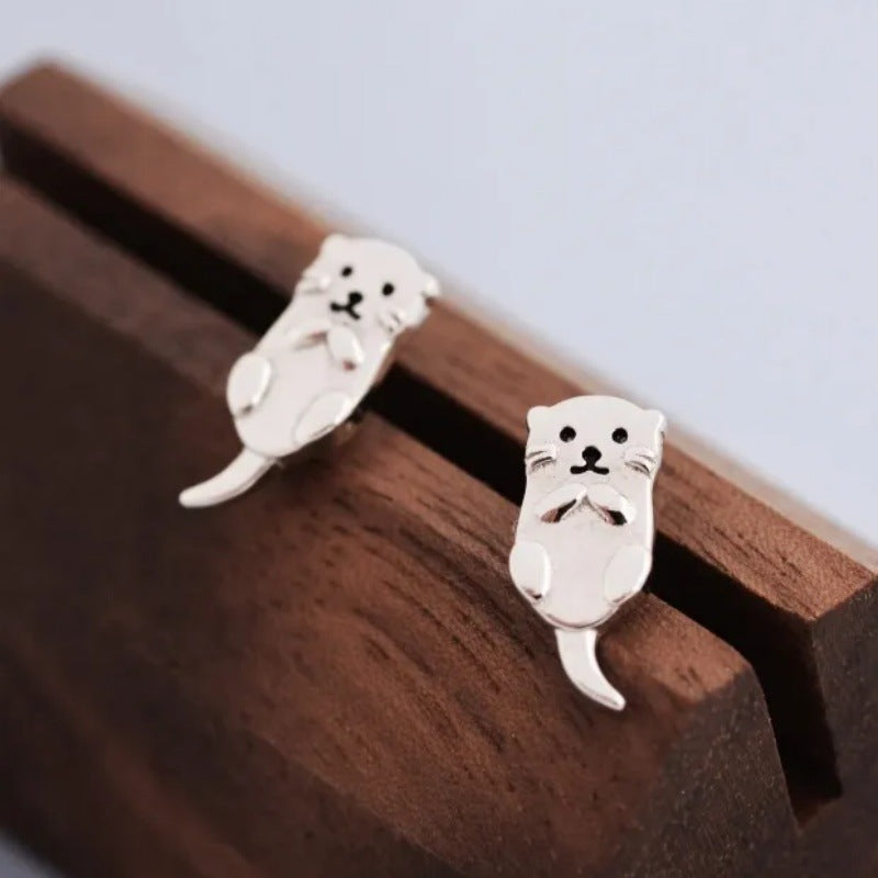 Charming Gold Earring for Any Occasion