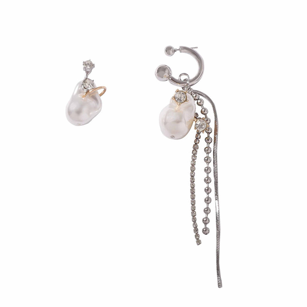 Classic Pearl Earring with Timeless Appeal