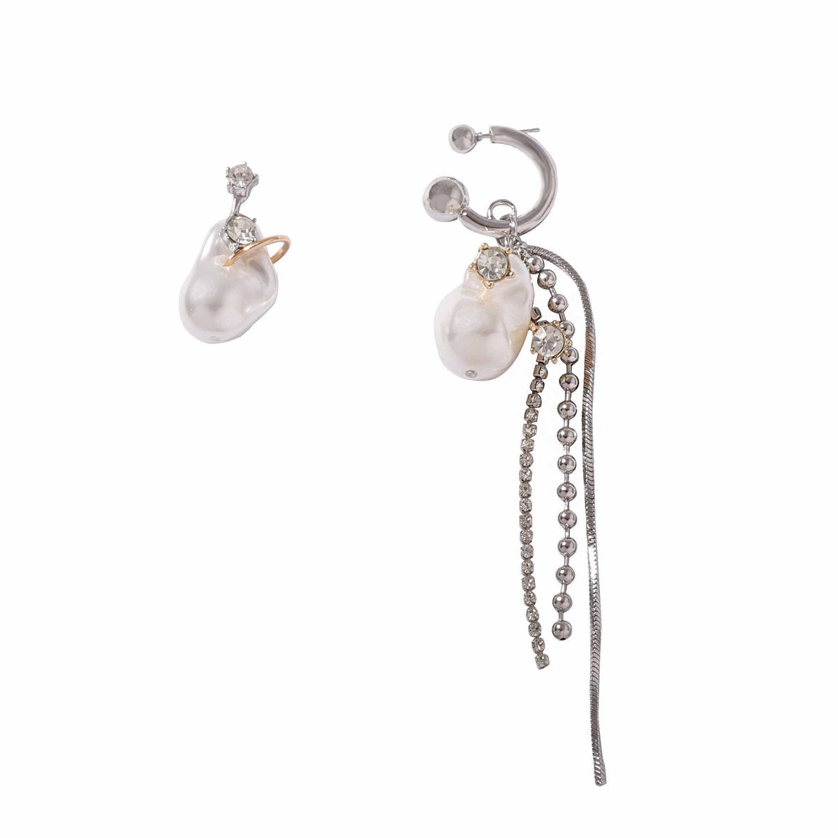 Classic Pearl Earring with Timeless Appeal