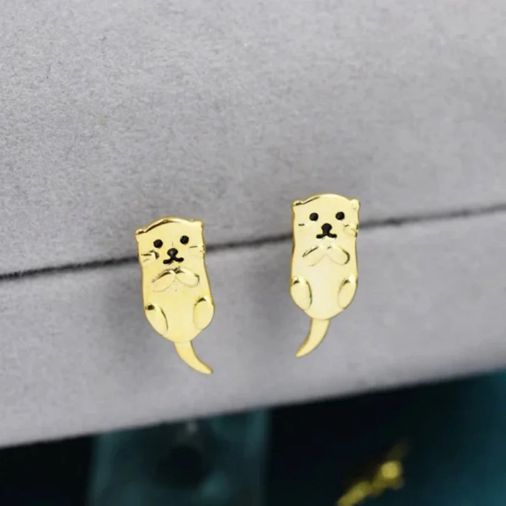 Stunning Gold Earring for Daily Wear