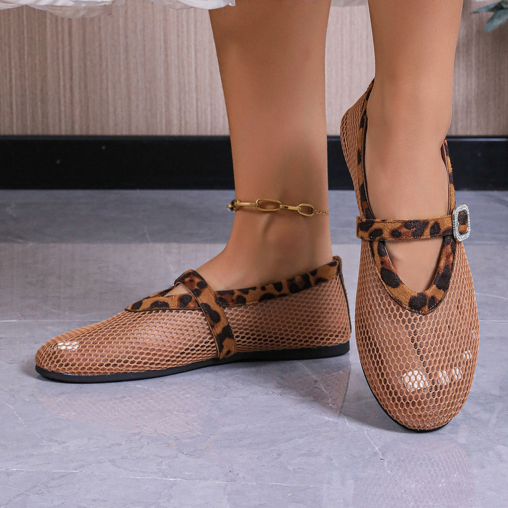 Graceful Orthopedic Sandals for Modern Look