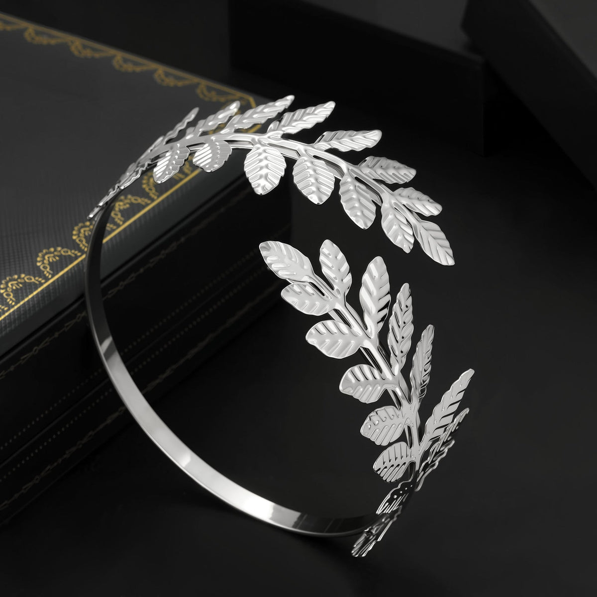 Beautiful Gold Bracelet with Unique Style