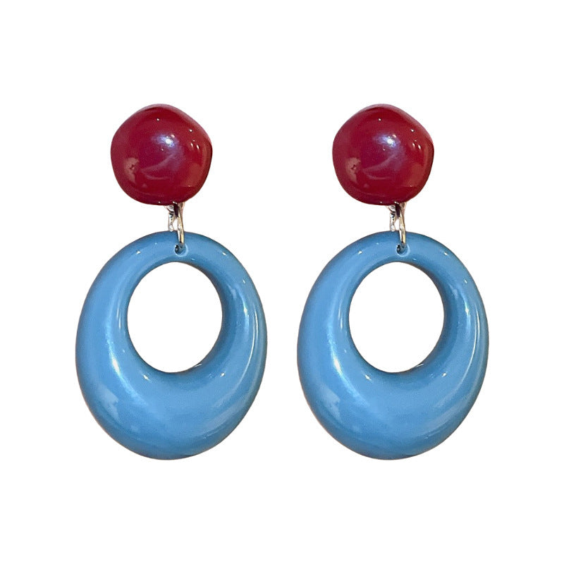 Charming Earring for Any Occasion