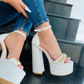 Graceful Orthopedic Sandals for Modern Look
