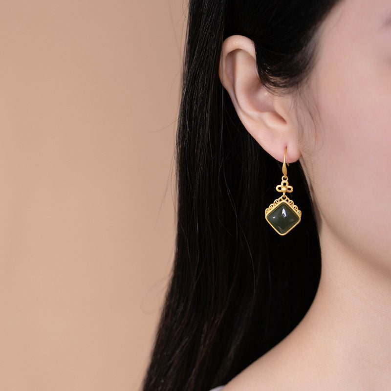 Beautiful Gold Earring with Unique Style