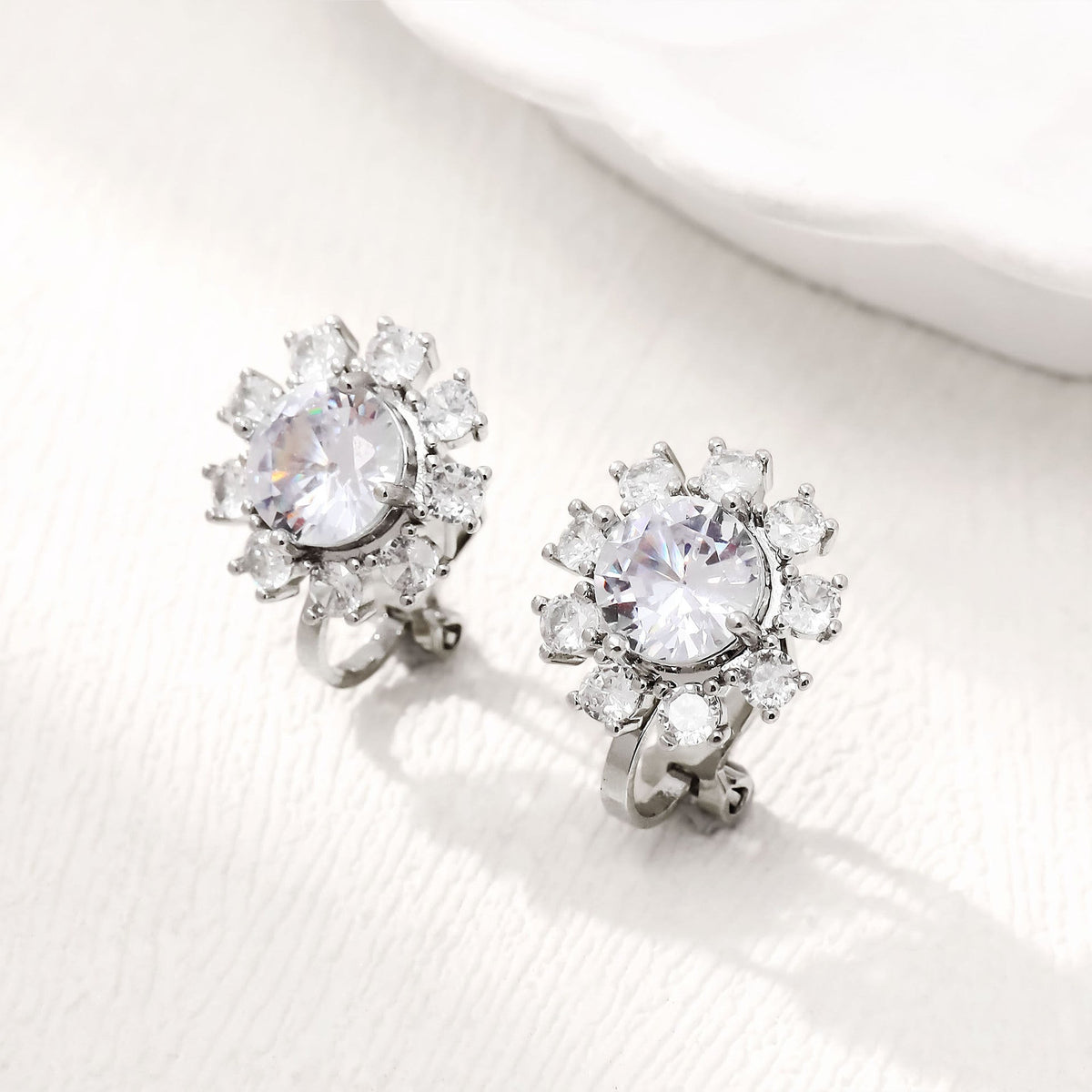 Classic Earring with Timeless Appeal