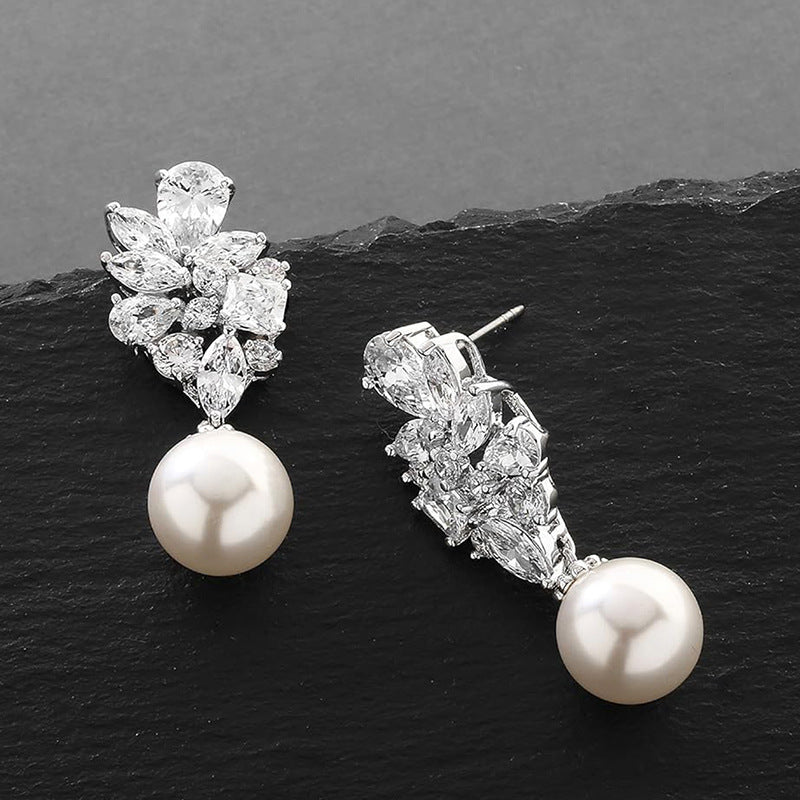 Beautiful Pearl Earring with Unique Style