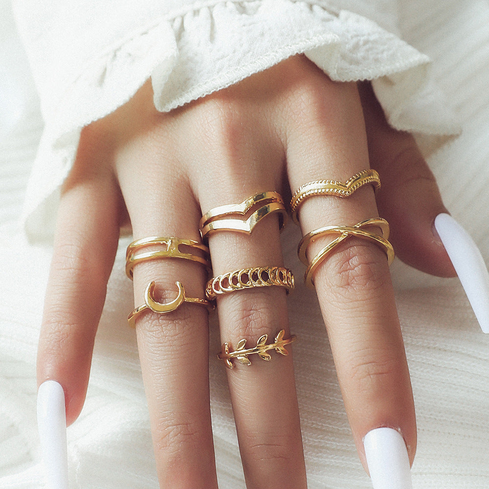 Beautiful Gold Set with Unique Style