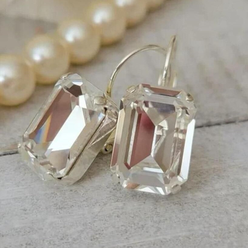 Classic Earring with Timeless Appeal