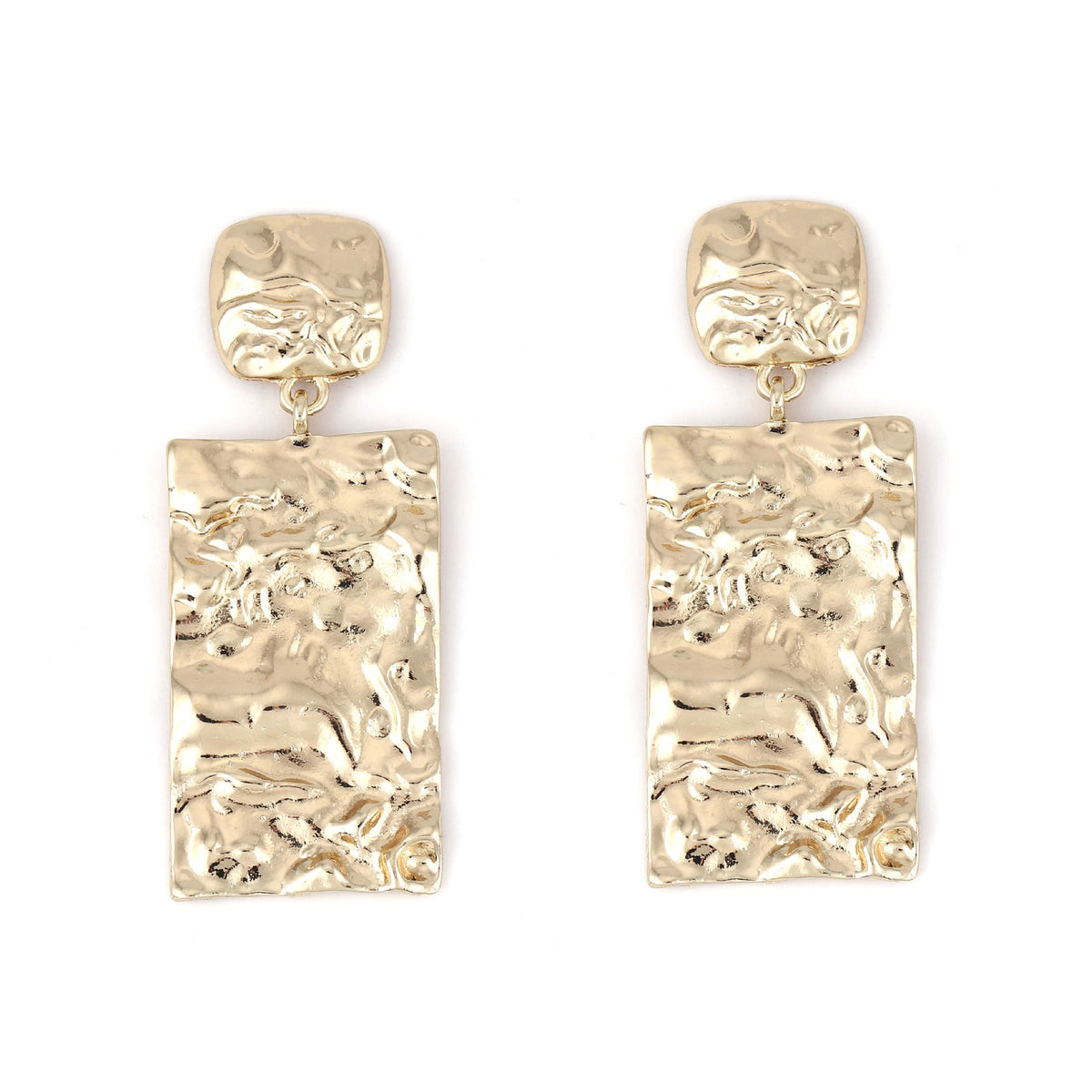Classic Gold Earring with Timeless Appeal