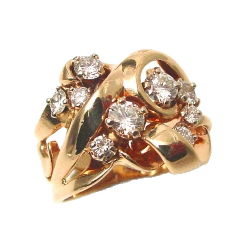 Charming Gold Ring for Any Occasion