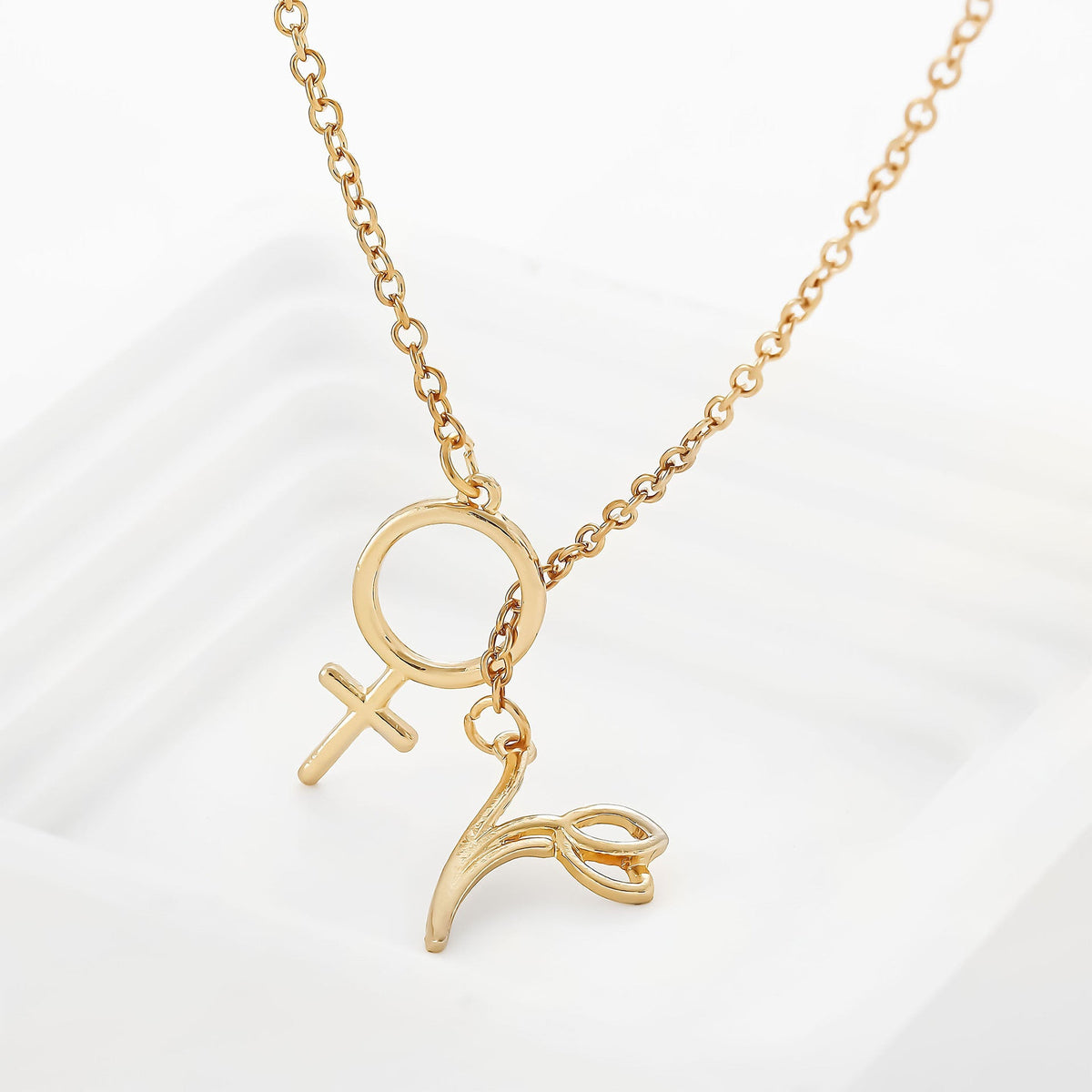 Elegant Gold Necklace for Every Occasion