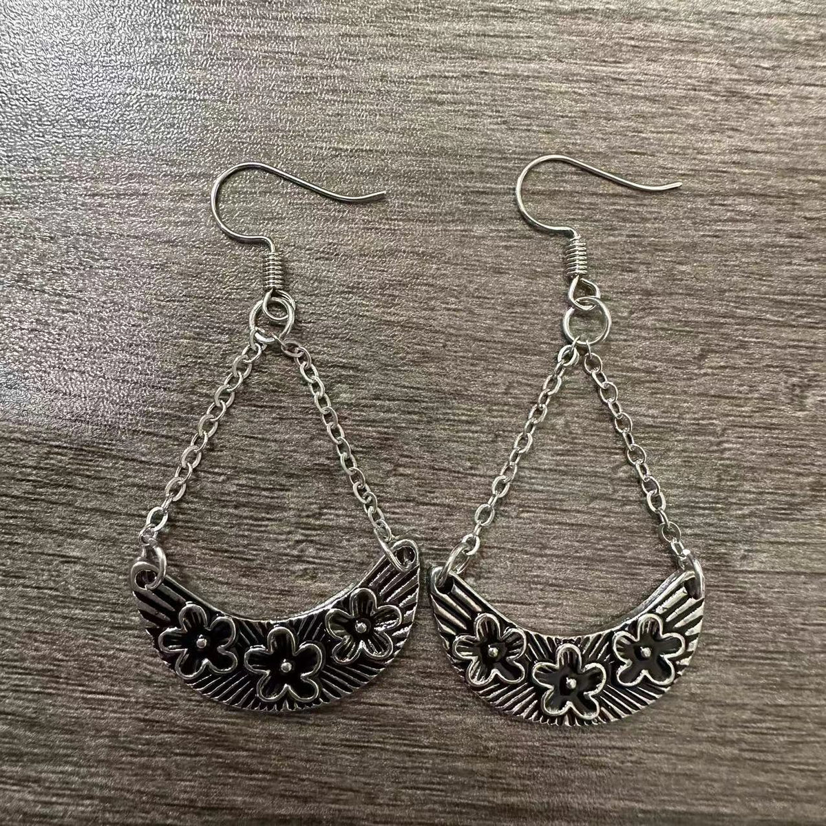 Vintage Handmade Earring