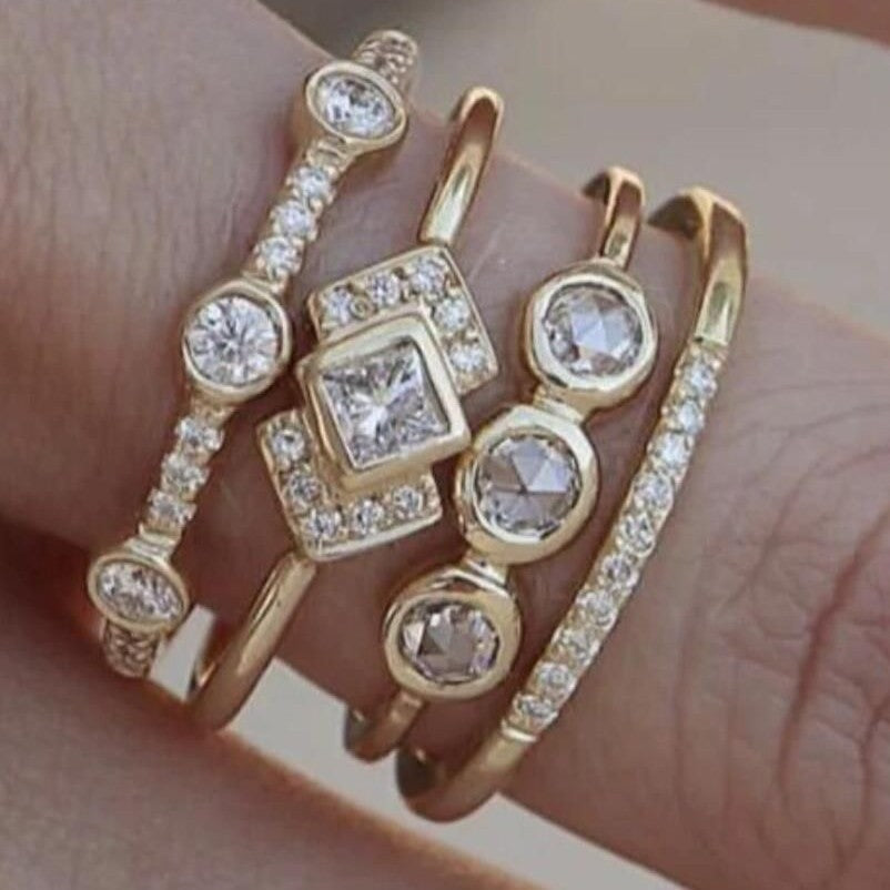Stunning Gold Set for Daily Wear