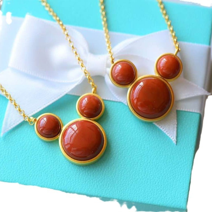 Classic Gold Necklace with Timeless Appeal