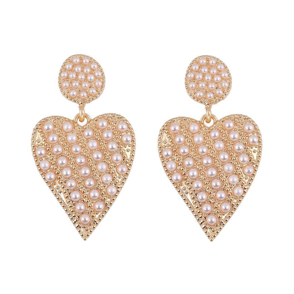Romantic Pearl Earring for Special Moments