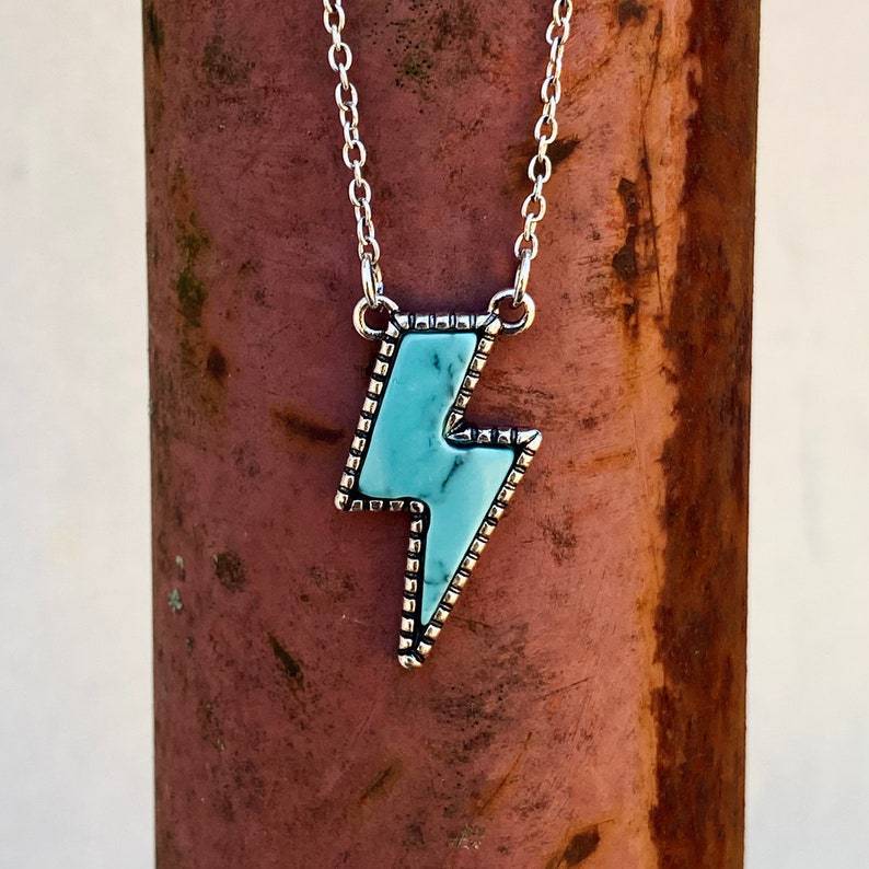 Stunning Pendant for Daily Wear