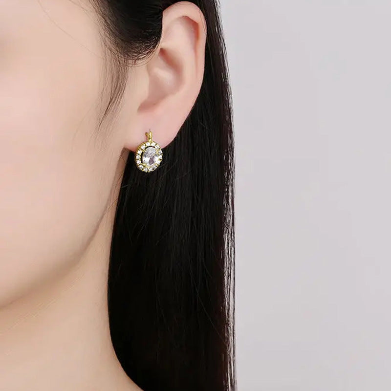 Classic Earring with Timeless Appeal