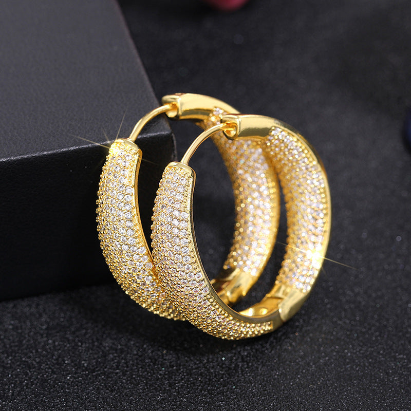 Charming Earring for Any Occasion