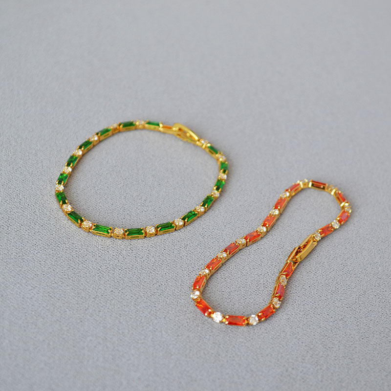 Classic Gold Bracelet with Timeless Appeal