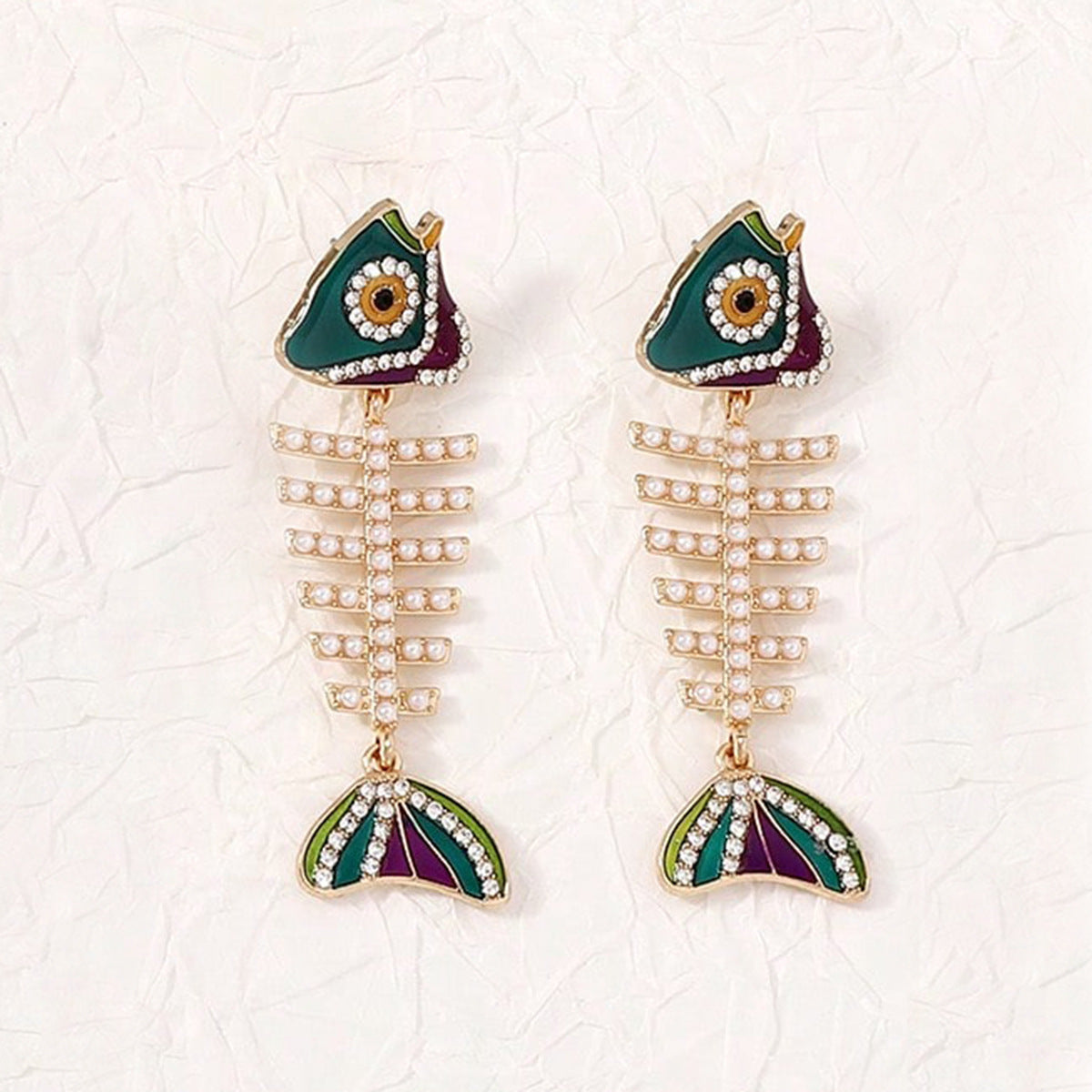 Charming Earring for Any Occasion