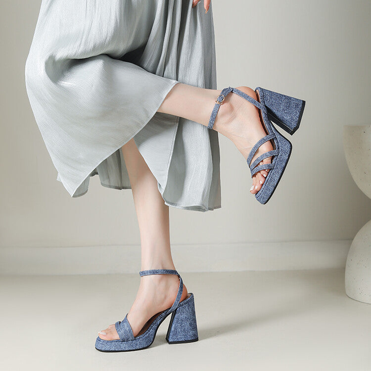 Graceful Orthopedic Sandals for Modern Look