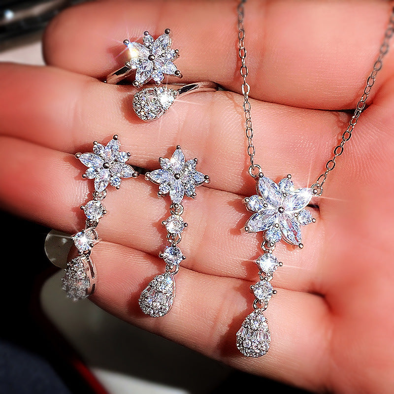 Beautiful Set with Unique Style