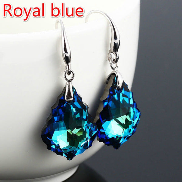 Romantic Silver Earring for Special Moments