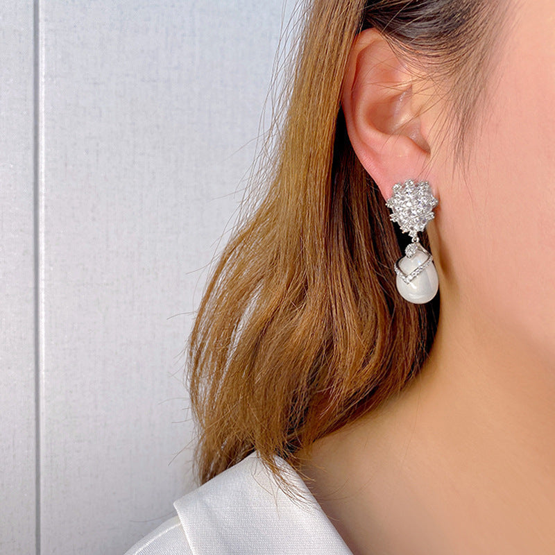 Stunning Pearl Earring for Daily Wear