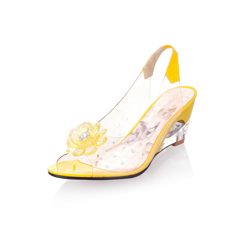 Graceful Orthopedic Sandals for Modern Look