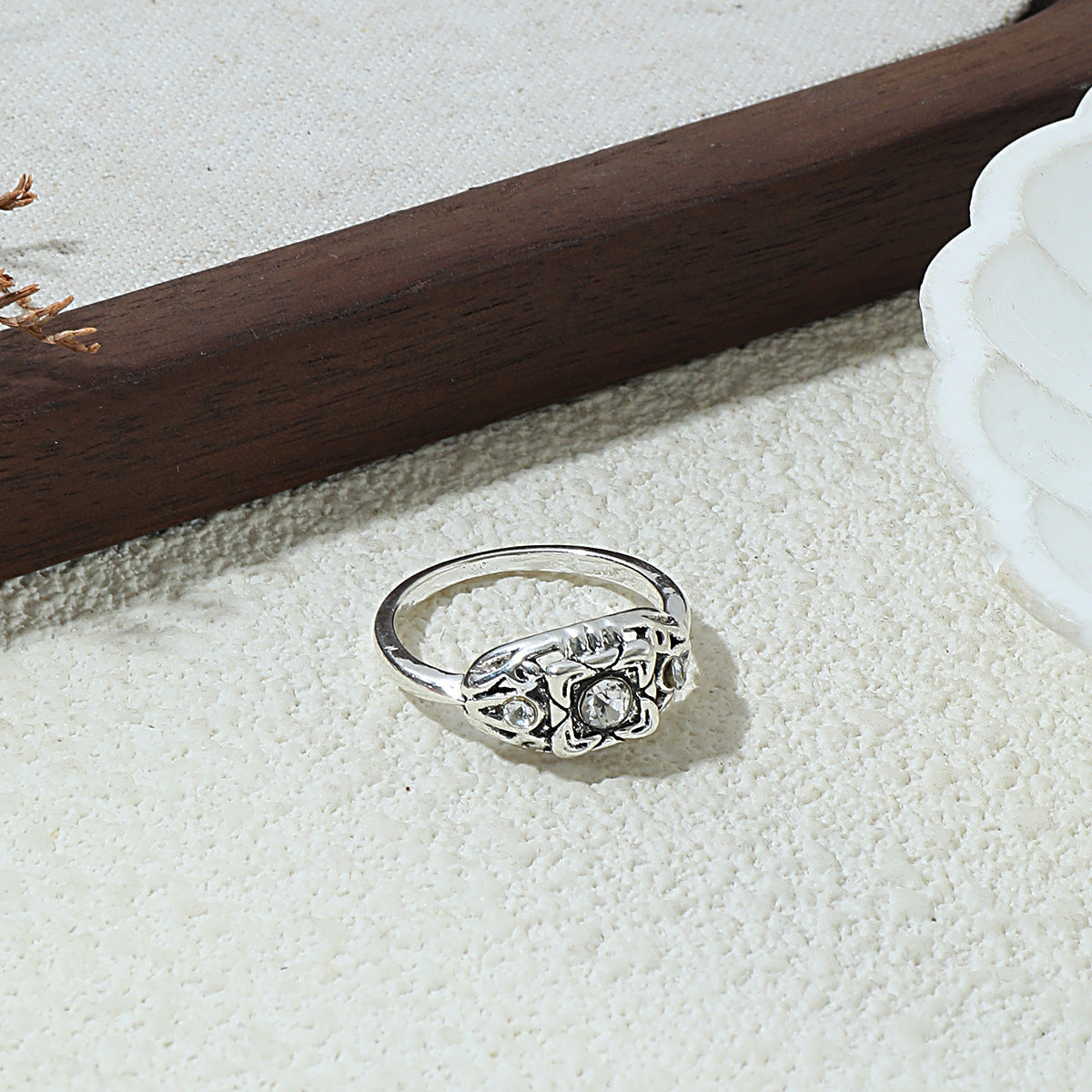 Elegant Silver Ring for Every Occasion