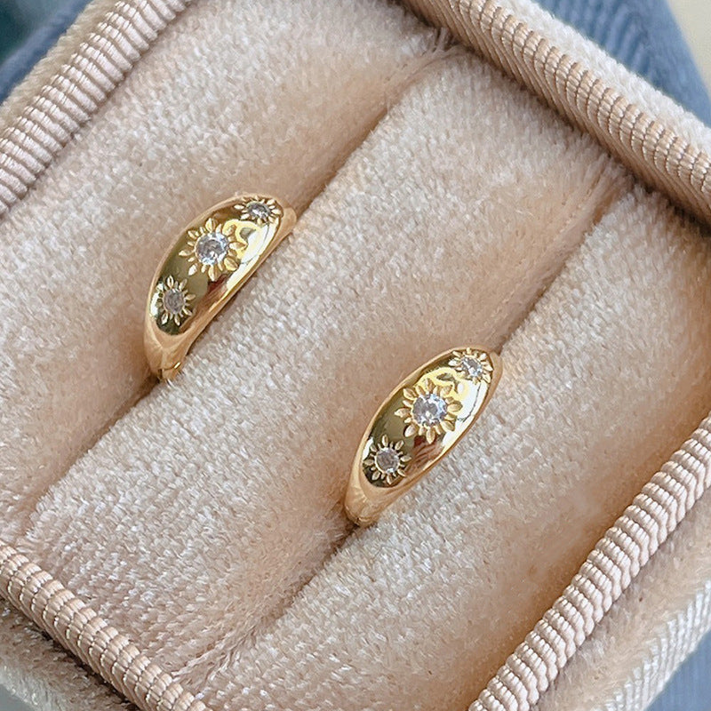 Delicate Artisan Gold Earring