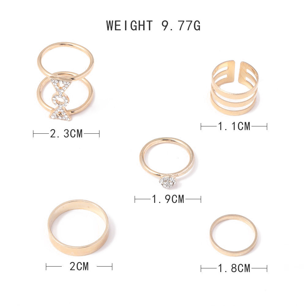Classic Gold Ring with Timeless Appeal