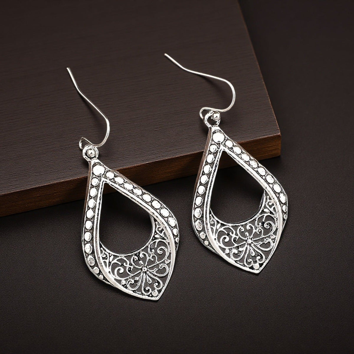 Classic Earring with Timeless Appeal