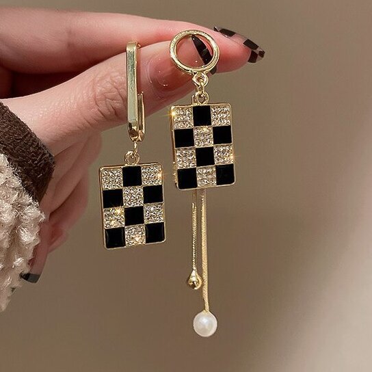 Romantic Earring for Special Moments