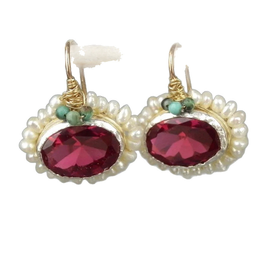 Classic Pearl Earring with Timeless Appeal