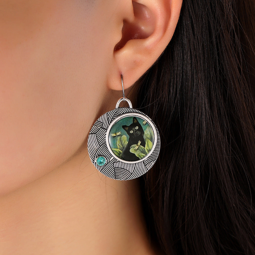 Charming Earring for Any Occasion
