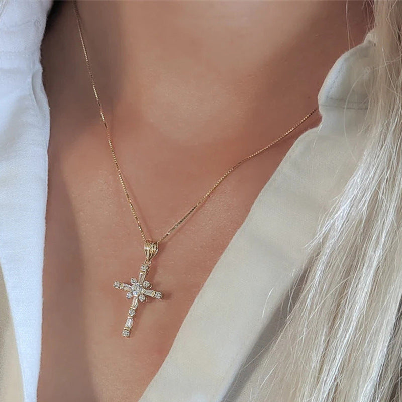 Stunning Necklace for Daily Wear