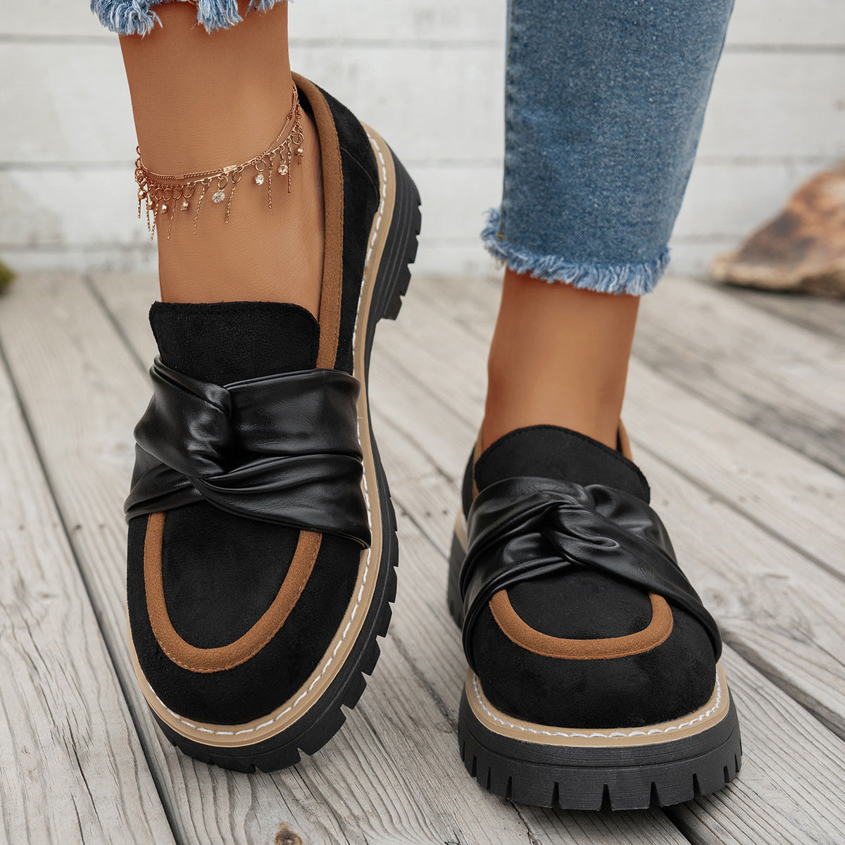 Graceful Orthopedic Shoes for Modern Look