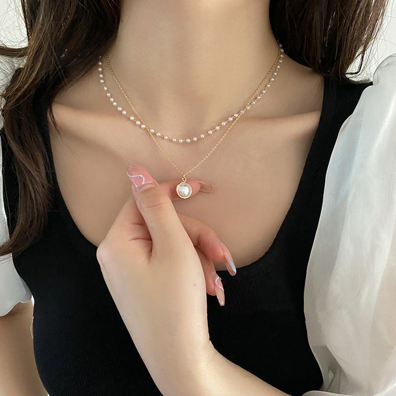 Classic Pearl Necklace with Timeless Appeal