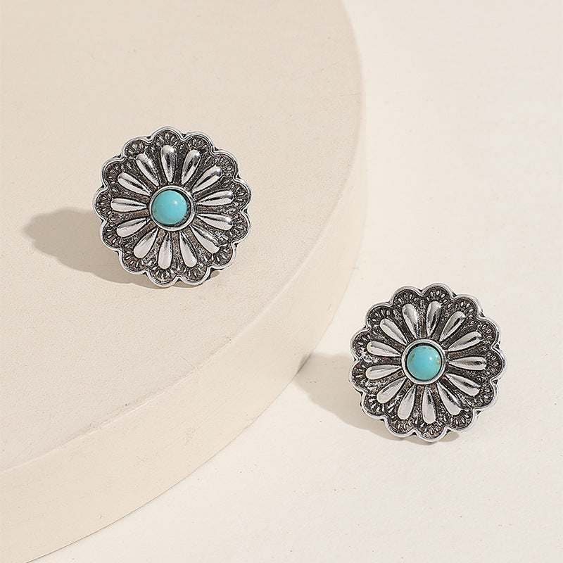 Classic Earring with Timeless Appeal