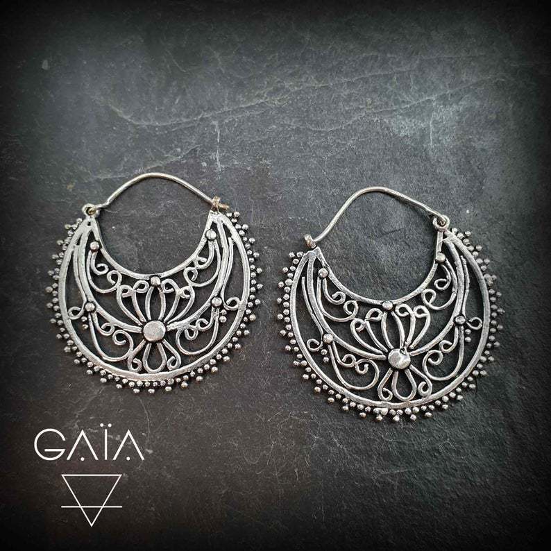 Charming Earring for Any Occasion