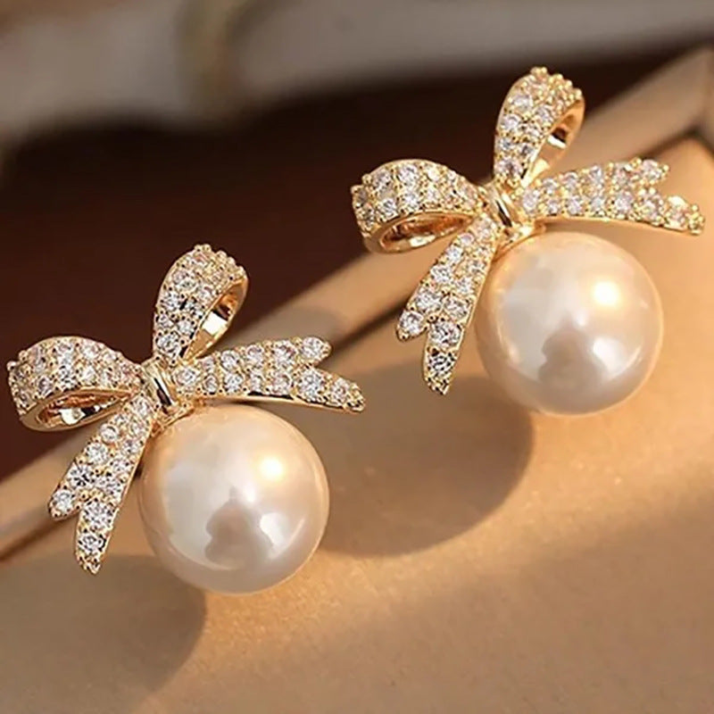 Beautiful Pearl Earring with Unique Style